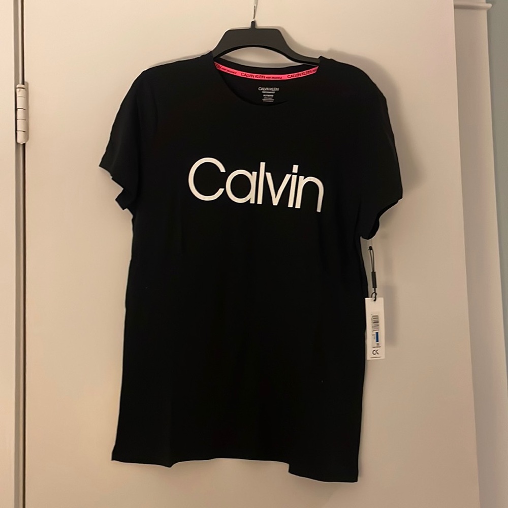 NWT!!! Calvin Klein tee shirt